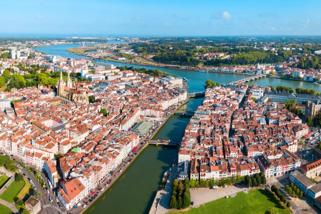 CBD dans la ville de Bayonne