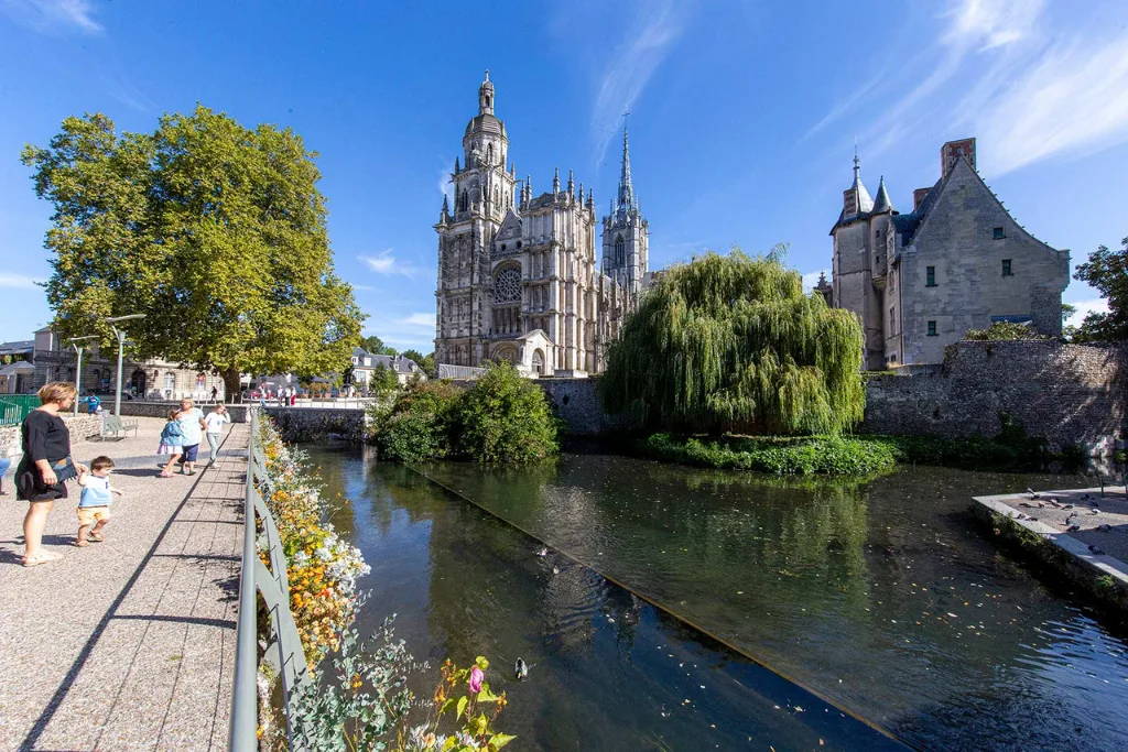 CBD à Evreux 